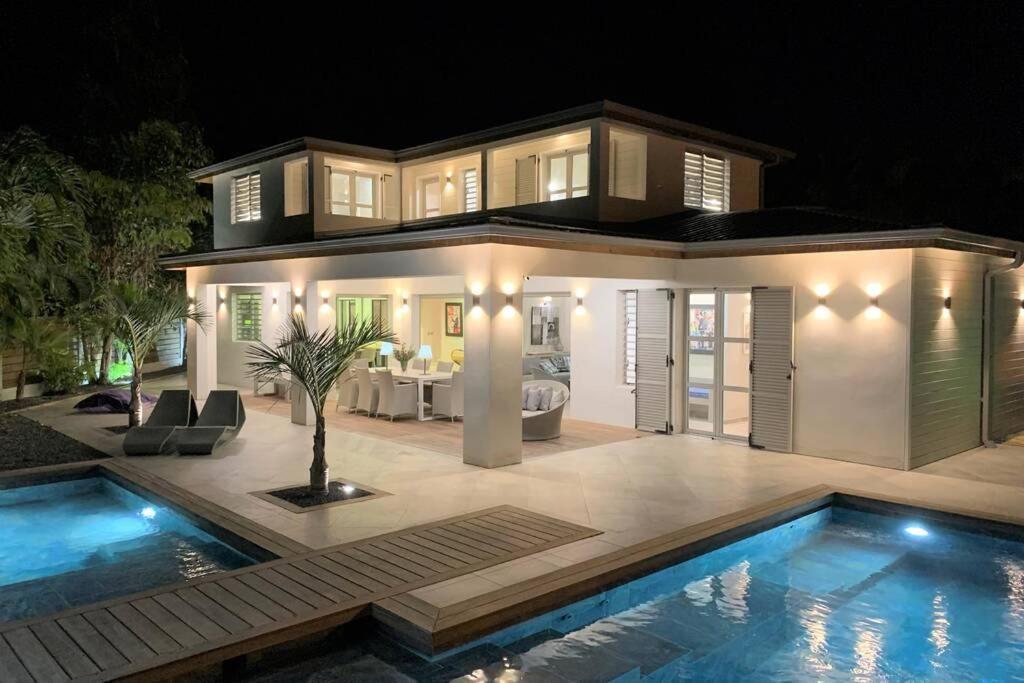 Villa Manzana : Neuve 4ch 4sdb 2 Piscines - Luxe *