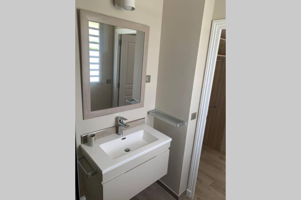 Manzana : Neuve 4ch 4sdb 2 Piscines - Luxe Villa