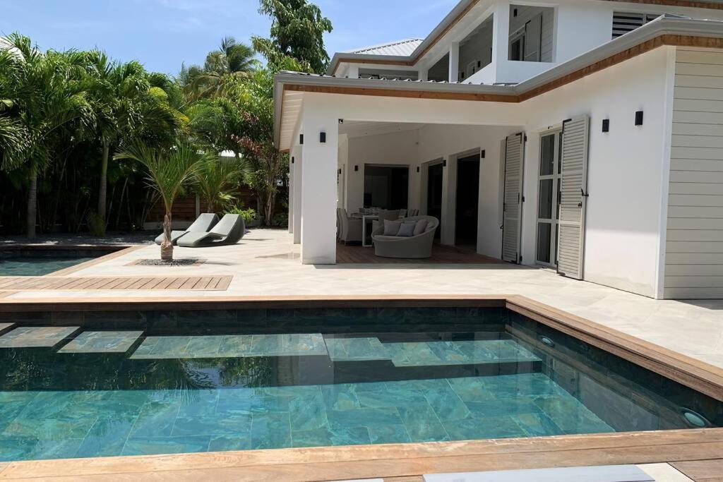 Manzana : Neuve 4ch 4sdb 2 Piscines - Luxe Villa Saint-Francois (Grande-Terre)
